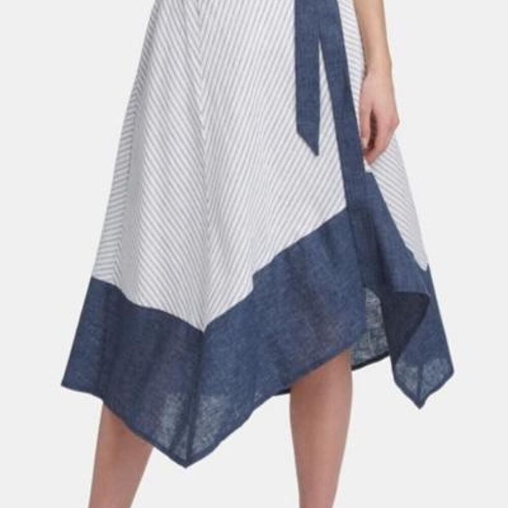 Dkny Women's Blue and White Skirt
